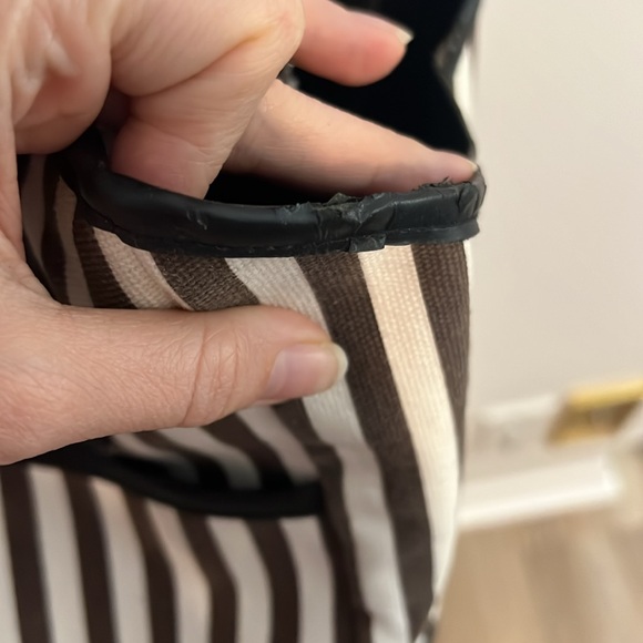 Henri Bendel pet tote - Picture 11 of 12